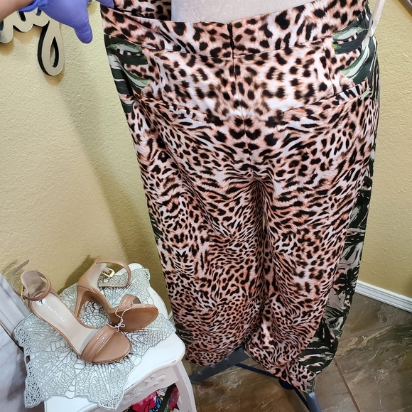 Guess Palm & Leopard Print Terry Pants sz 31 *Nwt* - Picture 15 of 16